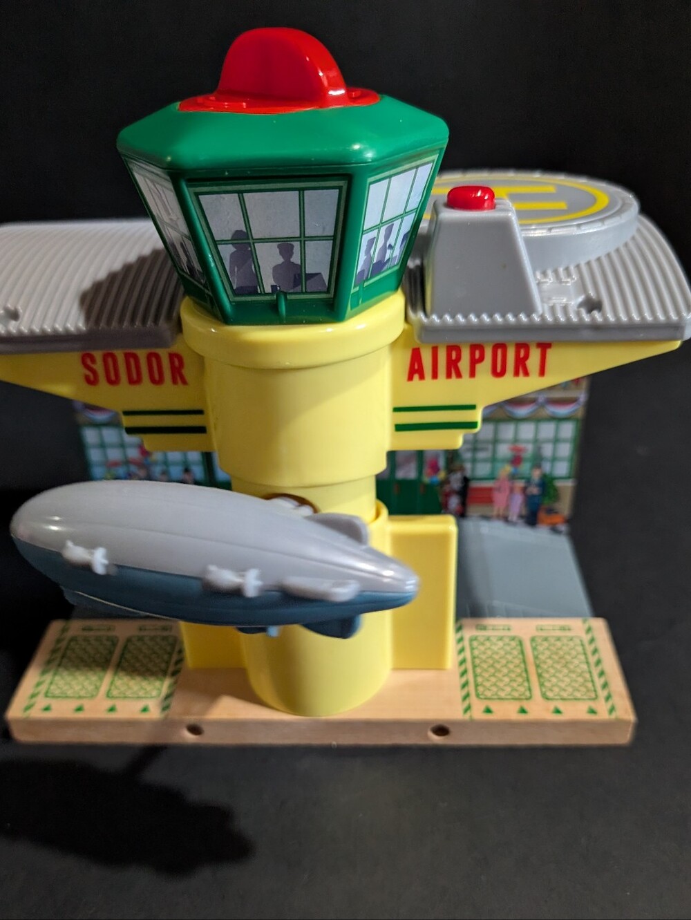 Thomas & Friends Wooden Railway Sodor Airport Airship Hangar DTB96 Works